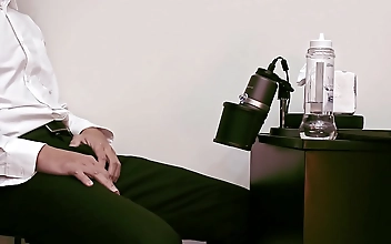 毛片 Teen Tempts With Her Tight Pussy After A