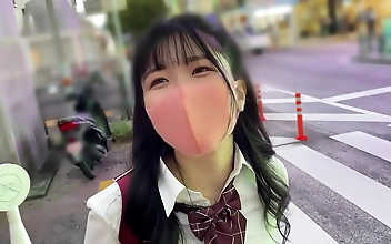 图片 Japanese Cutie Gets Steamy Bathhouse Sex Until She's