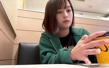 啊 Seductive Asian Babe Shows Off Underwear in Public