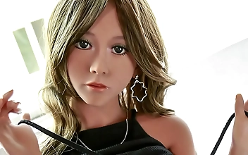欧美 免费观看 Max Girls Take Turn Teasing Each Other Before
