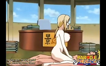 综合 Sexy Japanese Babe Displays Her Curvy Body in