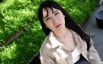 欧美 Yakuza Bosses Dominate & Pleasure Submissive Japanese Beauty