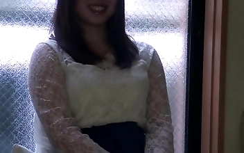 另类 Seductive Japanese Beauty Delivers Steamy POV Blowjob Thrills