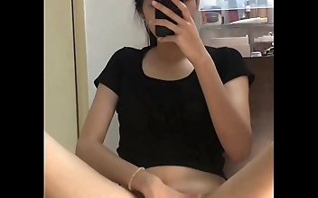 自拍 Brunette Tempts Him with Deepthroat and Giant Cock
